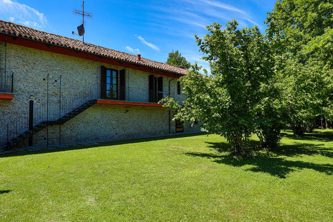Вилла Cascina Giuli Альба Экстерьер фото